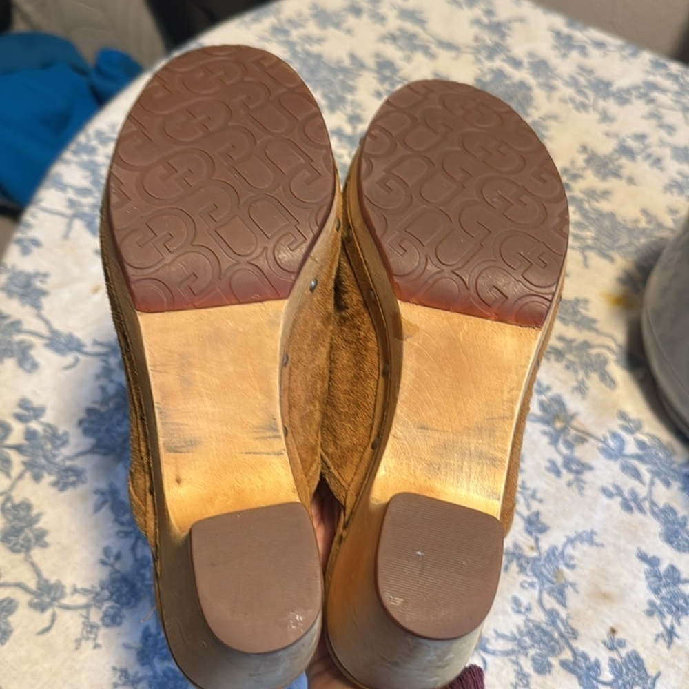 UGG Brown Suede Slip-On Clogs Size 7 - Picture 5 of 5